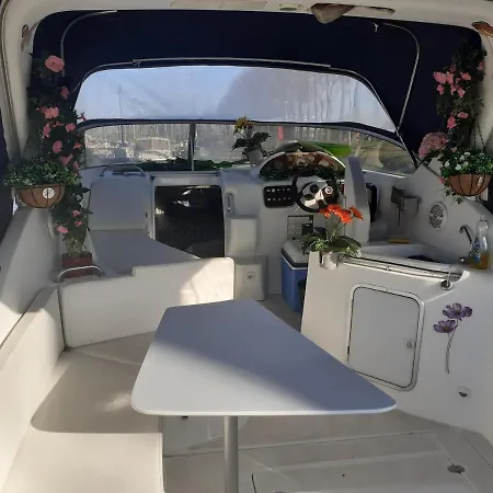 Beau Bateau Lilou 14 *